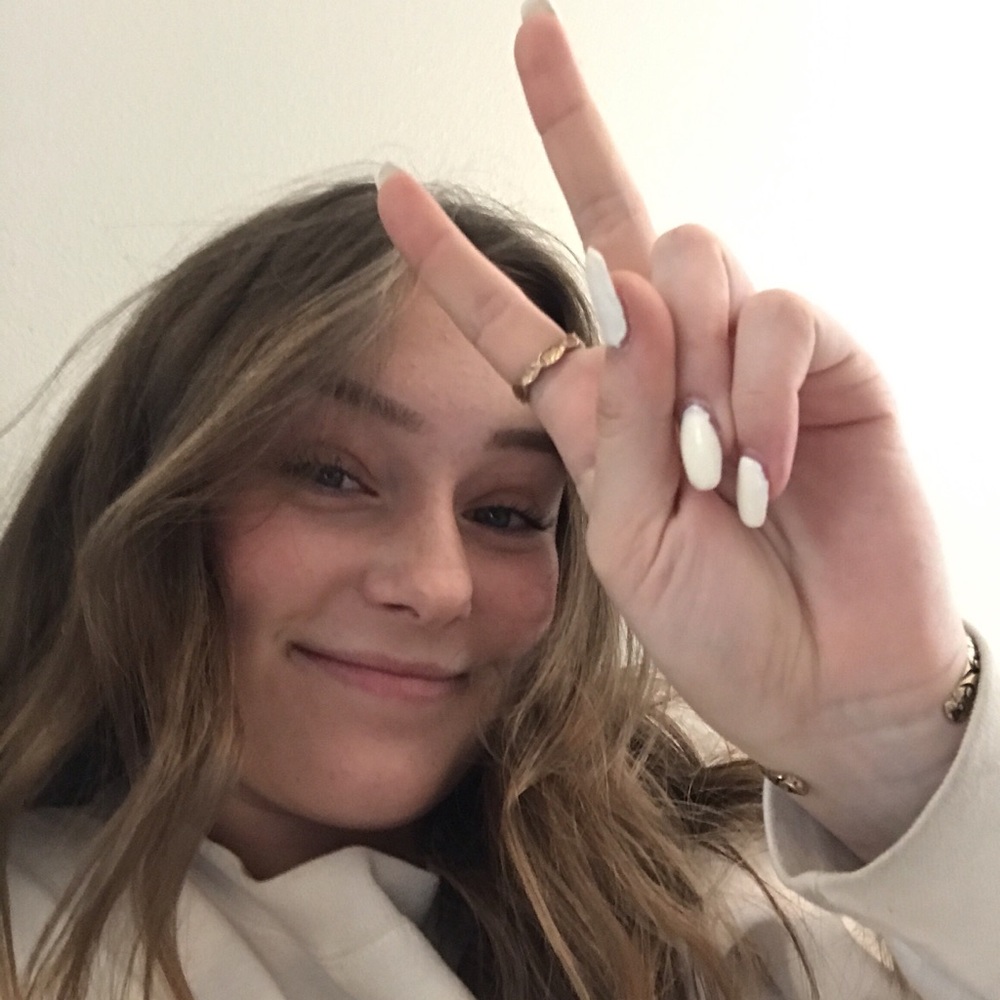 Meet your Posher, Emily